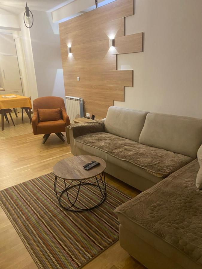 Zlatni Dar Apartment *