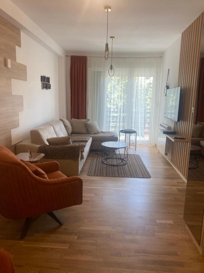 Zlatni Dar Apartment *